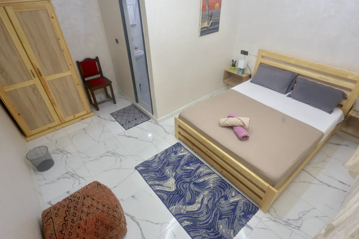 Private Room with Double Bed and Private Bathroom